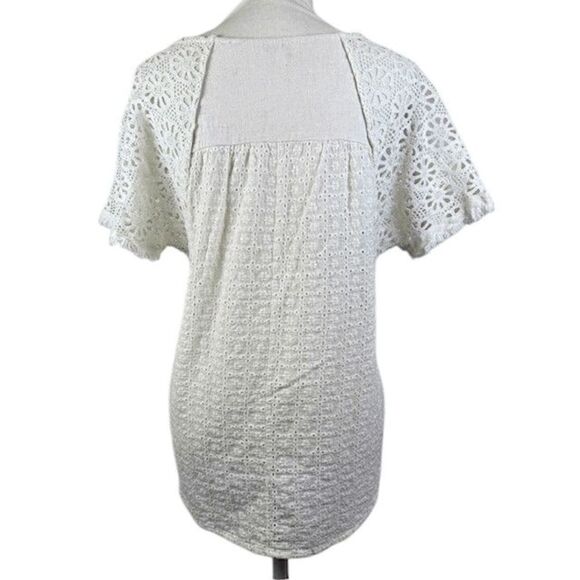 Umgee Linen Blend Short Sleeve Top Oatmeal Crochet Fringe Detail Size Medium - Picture 3 of 10